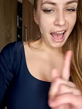 Snapshot of Keli_Jessi chatting on February 4, 6:17 pm Keli Jessi online show from February 4, 6:17 pm