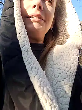 Snapshot of Keli_Jessi chatting on February 8, 1:11 pm Keli Jessi online show from February 8, 1:11 pm