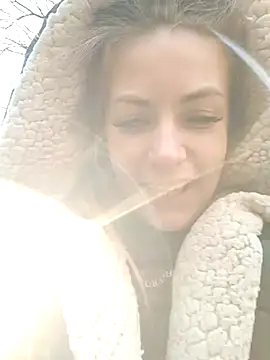 Snapshot of Keli_Jessi chatting on February 10, 1:33 pm Keli Jessi online show from February 10, 1:33 pm