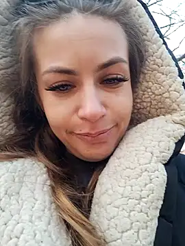 Snapshot of Keli_Jessi chatting on February 17, 1:21 pm Keli Jessi online show from February 17, 1:21 pm