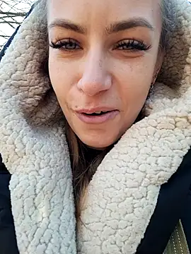 Snapshot of Keli_Jessi chatting on February 25, 1:17 pm Keli Jessi online show from February 25, 1:17 pm