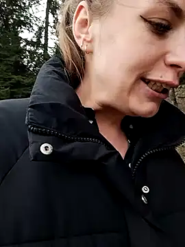 Snapshot of Keli_Jessi chatting on March 22, 12:46 pm Keli Jessi online show from March 22, 12:46 pm