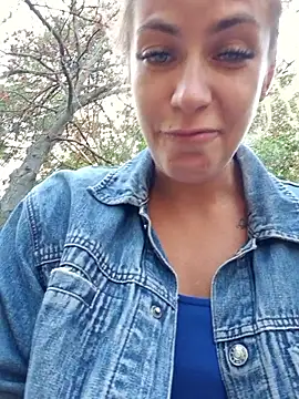 Snapshot of Keli_Jessi chatting on September 21, 1:13 pm Keli Jessi online show from September 21, 1:13 pm