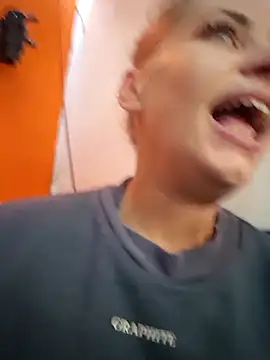 Snapshot of Keli_Jessi chatting on October 1, 1:06 pm Keli Jessi online show from October 1, 1:06 pm