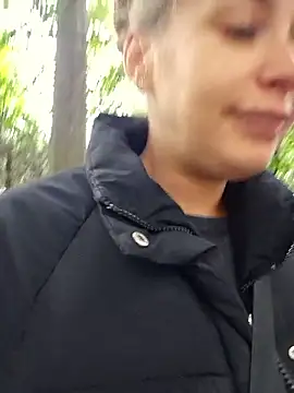 Snapshot of Keli_Jessi chatting on October 9, 12:14 pm Keli Jessi online show from October 9, 12:14 pm