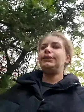 Snapshot of Keli_Jessi chatting on October 24, 1:29 pm Keli Jessi online show from October 24, 1:29 pm