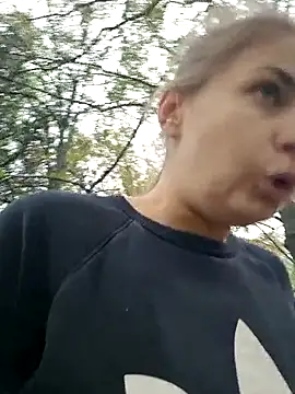 Snapshot of Keli_Jessi chatting on October 30, 2:29 pm Keli Jessi online show from October 30, 2:29 pm