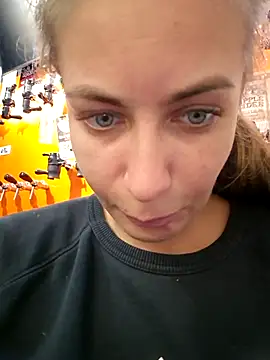 Snapshot of Keli_Jessi chatting on November 1, 7:38 pm Keli Jessi online show from November 1, 7:38 pm