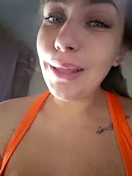 Snapshot of Keli_Jessi chatting on November 22, 6:18 pm Keli Jessi online show from November 22, 6:18 pm