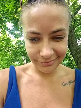 Snapshot of Keli_Jessi chatting on June 17, 12:50 pm Keli Jessi online show from June 17, 12:50 pm