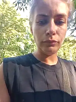 Snapshot of Keli_Jessi chatting on July 1, 3:01 pm Keli Jessi online show from July 1, 3:01 pm