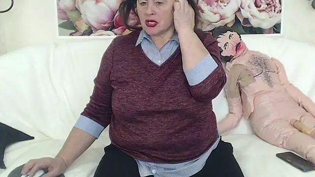 Snapshot of FlaviaSquirts chatting on February 7, 1:22 pm FlaviaSquirts online show from February 7, 1:22 pm