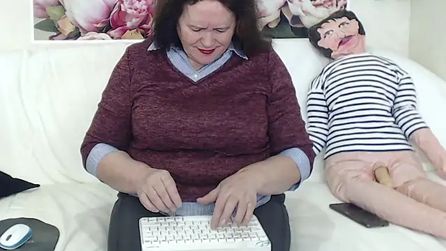 Snapshot of FlaviaSquirts chatting on February 25, 11:41 am FlaviaSquirts online show from February 25, 11:41 am