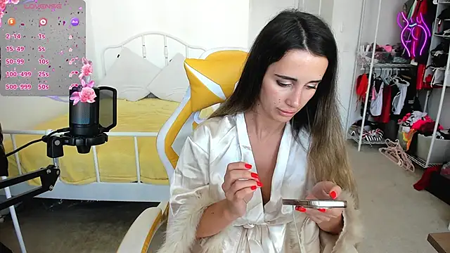 Snapshot of sweetbuttocks1 chatting on February 1, 7:44 pm sweetbuttocks1 online show from February 1, 7:44 pm