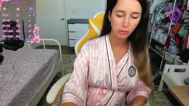 Snapshot of sweetbuttocks1 chatting on September 11, 5:13 pm sweetbuttocks1 online show from September 11, 5:13 pm