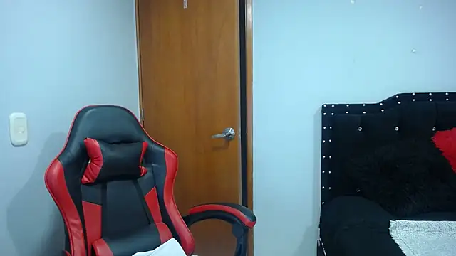 Ursulawhite69 online show from April 23, 12:34 am