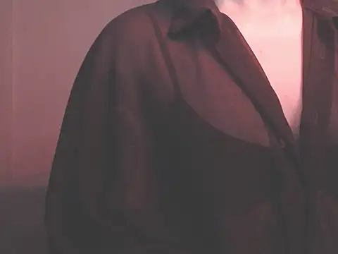 Snapshot of modjo_ chatting on December 11, 5:21 am modjo online show from December 11, 5:21 am