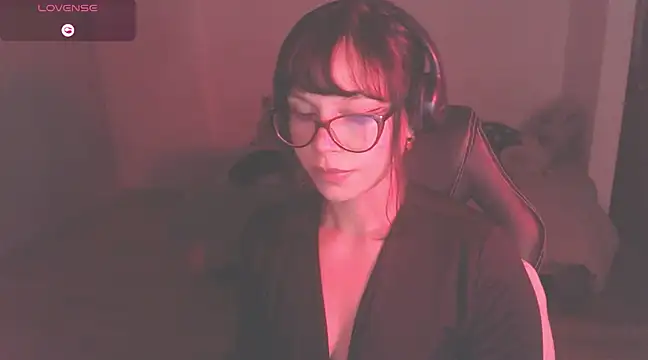 Snapshot of modjo_ chatting on March 22, 4:03 am modjo online show from March 22, 4:03 am