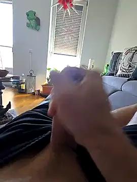 Snapshot of lovebbwgirly chatting on March 17, 7:35 am lovebbwgirly online show from March 17, 7:35 am