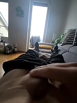 lovebbwgirly online show from February 14, 7:38 am