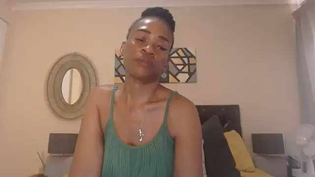 Snapshot of Creamyass22 chatting on March 18, 2:37 pm Creamyass22 online show from March 18, 2:37 pm