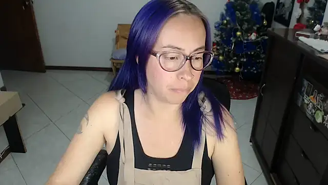 charlottezoe15 online show from November 16, 11:32 pm