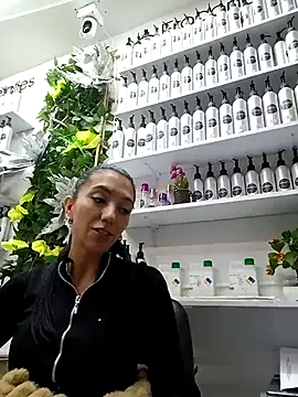 Snapshot of LunaZambrano chatting on February 25, 11:55 pm LunaZambrano online show from February 25, 11:55 pm