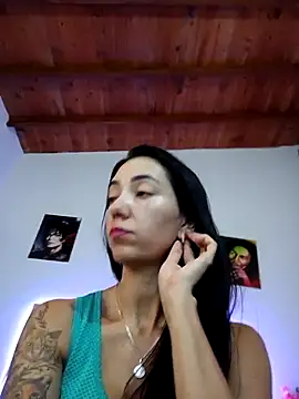 Snapshot of LunaZambrano chatting on February 28, 3:48 pm LunaZambrano online show from February 28, 3:48 pm