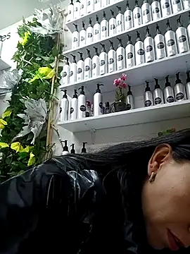 Snapshot of LunaZambrano chatting on March 11, 11:48 pm LunaZambrano online show from March 11, 11:48 pm