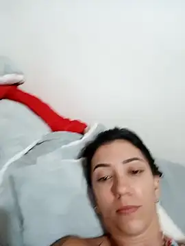 Snapshot of LunaZambrano chatting on March 18, 1:42 pm LunaZambrano online show from March 18, 1:42 pm