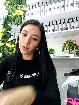 Snapshot of LunaZambrano chatting on March 21, 9:23 pm LunaZambrano online show from March 21, 9:23 pm