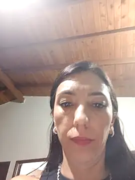 Snapshot of LunaZambrano chatting on September 13, 1:49 am LunaZambrano online show from September 13, 1:49 am