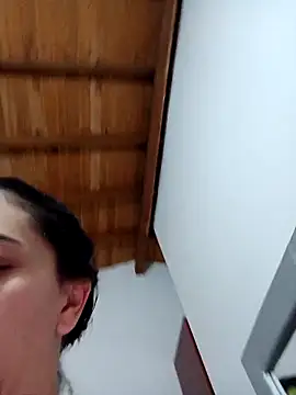 Snapshot of LunaZambrano chatting on September 14, 7:35 pm LunaZambrano online show from September 14, 7:35 pm