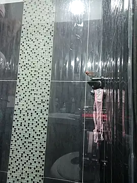 Snapshot of LunaZambrano chatting on October 4, 3:32 pm LunaZambrano online show from October 4, 3:32 pm