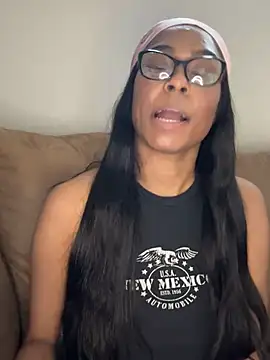 CandyLuxxxx online show from December 7, 9:11 pm