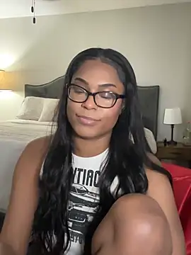 CandyLuxxxx online show from January 28, 2:43 am