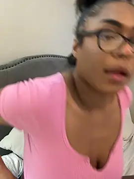 CandyLuxxxx online show from March 4, 10:49 pm