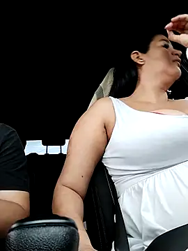 keilymadam online show from April 23, 1:24 pm