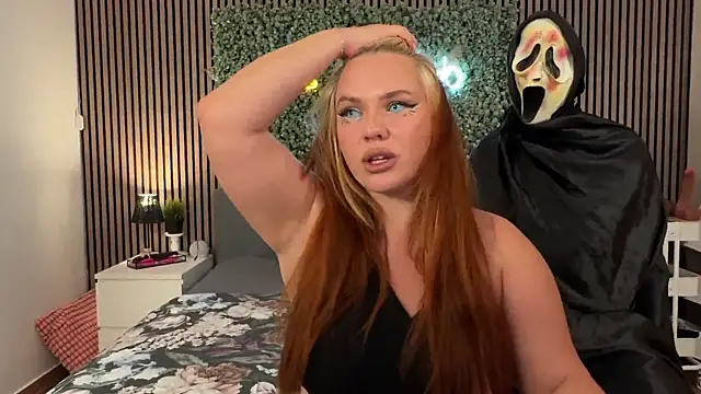 AnjaAmelia online show from October 31, 7:59 pm