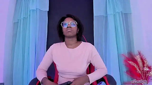 Snapshot of nilosolem chatting on November 14, 9:35 pm nilosolem online show from November 14, 9:35 pm