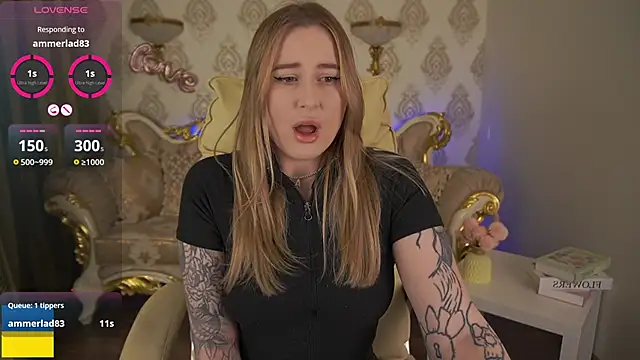 Snapshot of ArolinaNight chatting on February 18, 10:03 pm ArolinaNight online show from February 18, 10:03 pm