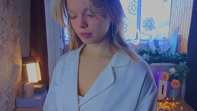 sinteas online show from December 16, 9:25 am