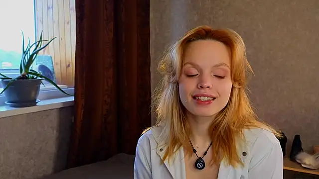 sinteas online show from April 19, 11:09 am