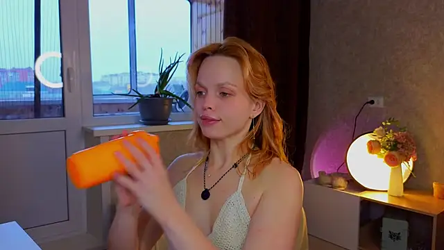 sinteas online show from April 24, 2:19 pm