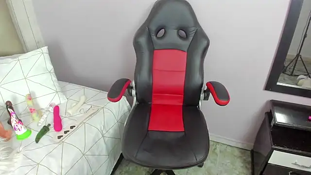 mila katts online show from February 27, 4:31 am