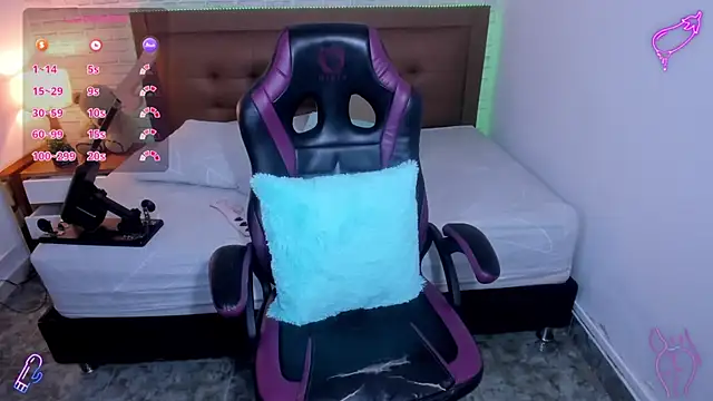 mila katts online show from September 26, 5:11 am