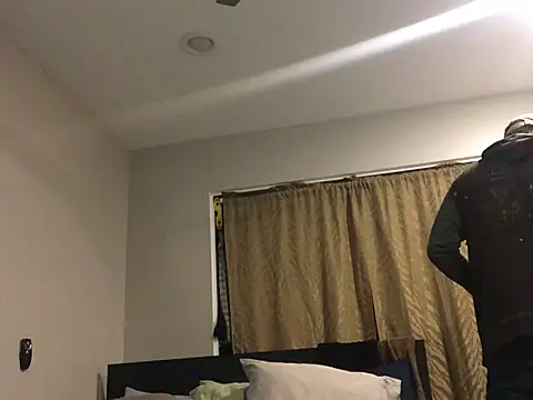 Snapshot of Londonfrotadejr chatting on December 12, 6:36 am Londonfrotadejr online show from December 12, 6:36 am