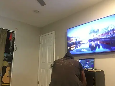 Snapshot of Londonfrotadejr chatting on February 23, 1:42 pm Londonfrotadejr online show from February 23, 1:42 pm