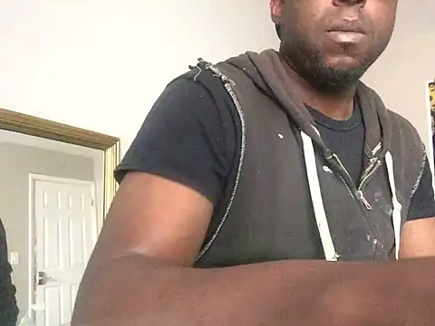 Snapshot of Londonfrotadejr chatting on March 13, 11:59 pm Londonfrotadejr online show from March 13, 11:59 pm