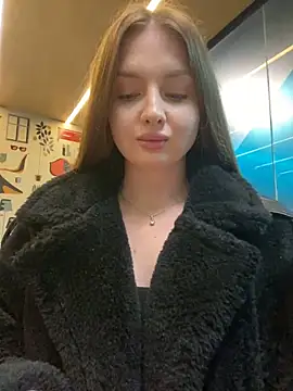 KrisMagnoly online show from November 7, 2:50 pm